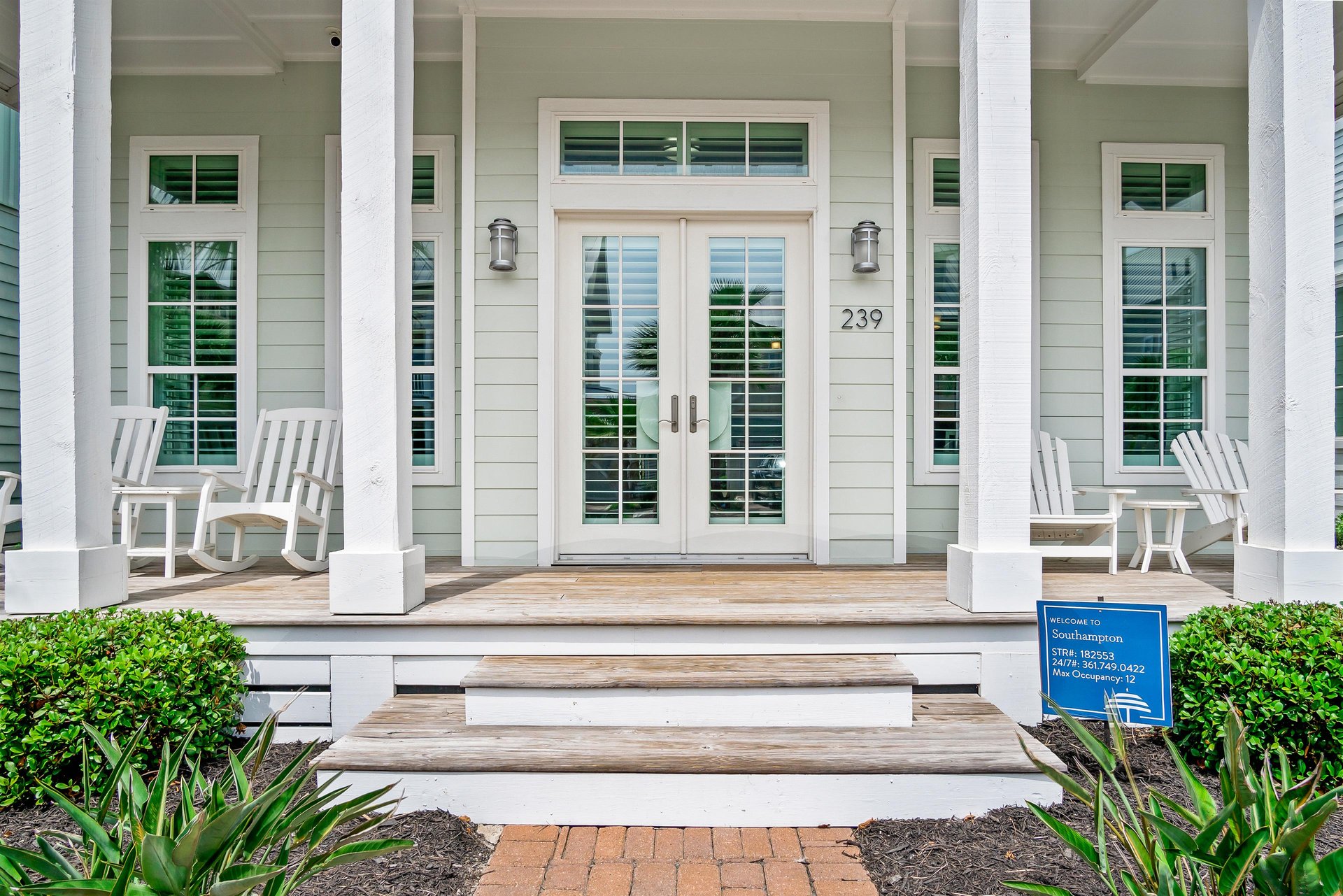 1st Floor, Front Porch