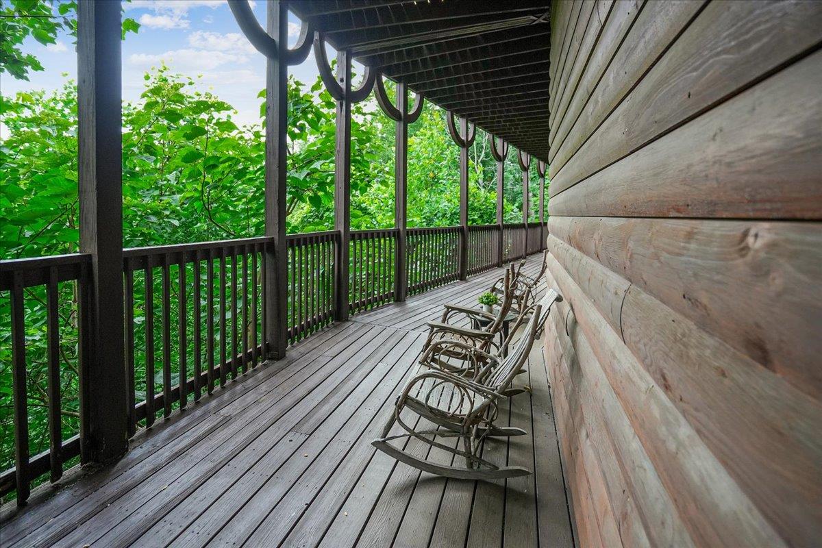 074Balcony