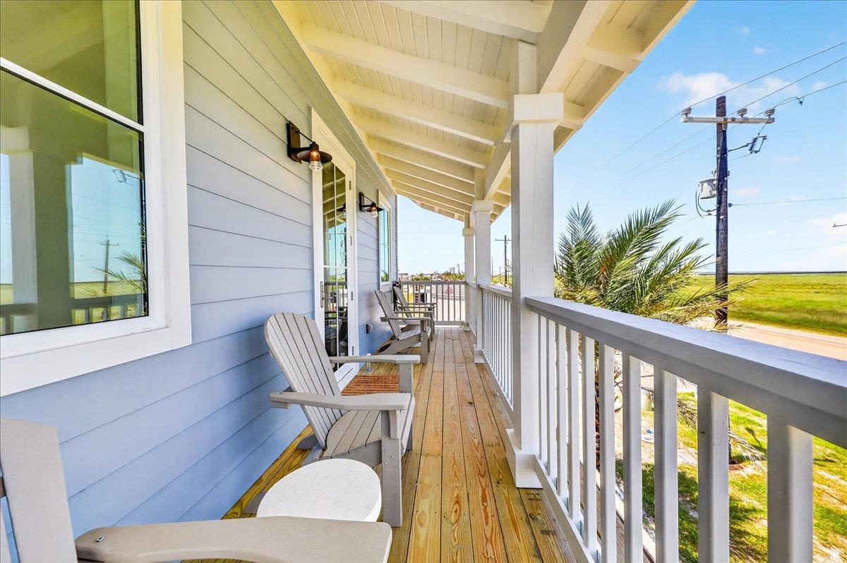 2nd Floor Balcony