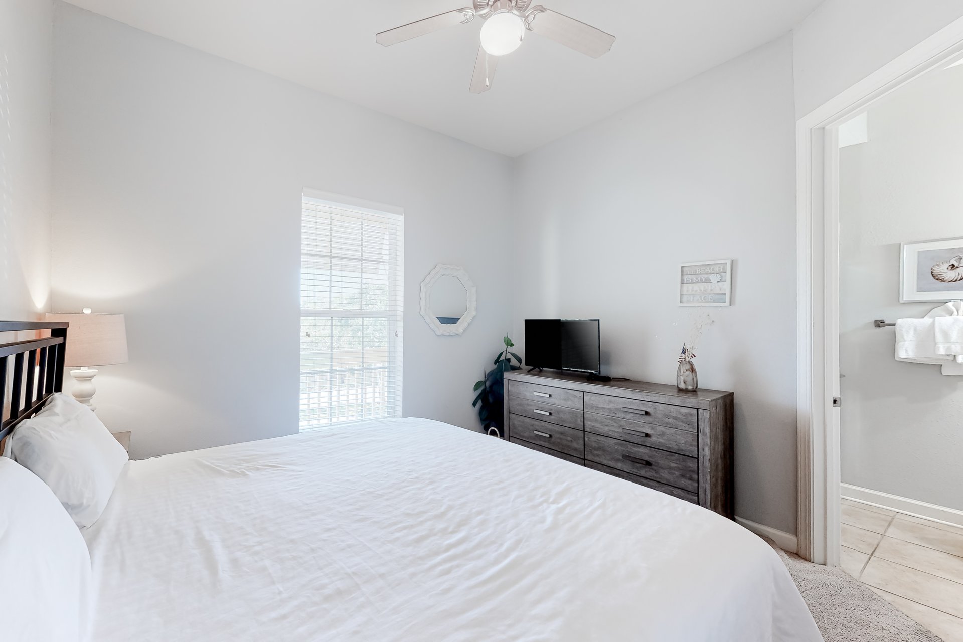 Crystal Cove 2223 14