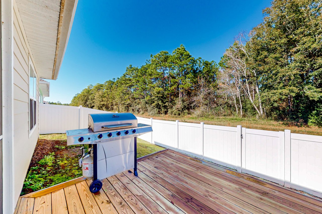 The Beach and Bay Nest 2