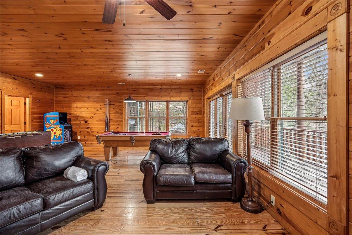 48Recreation Room