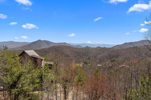 exterior view with surrounding views