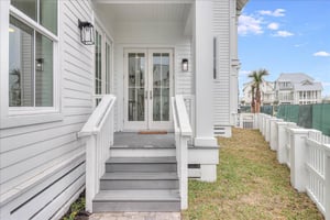 Entry Deck, 1st Floor