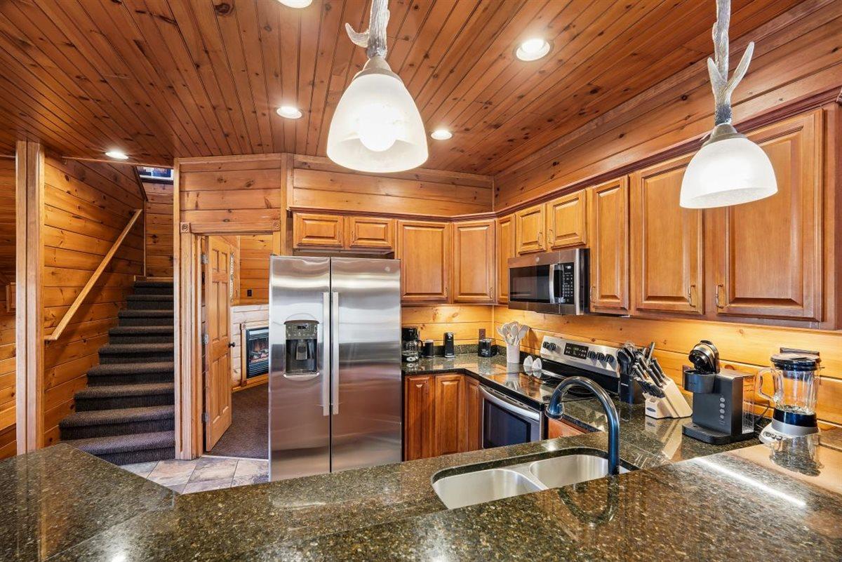 32Kitchen