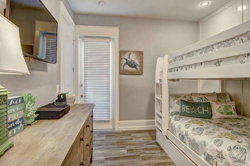 1st Floor, Bunk Bedroom