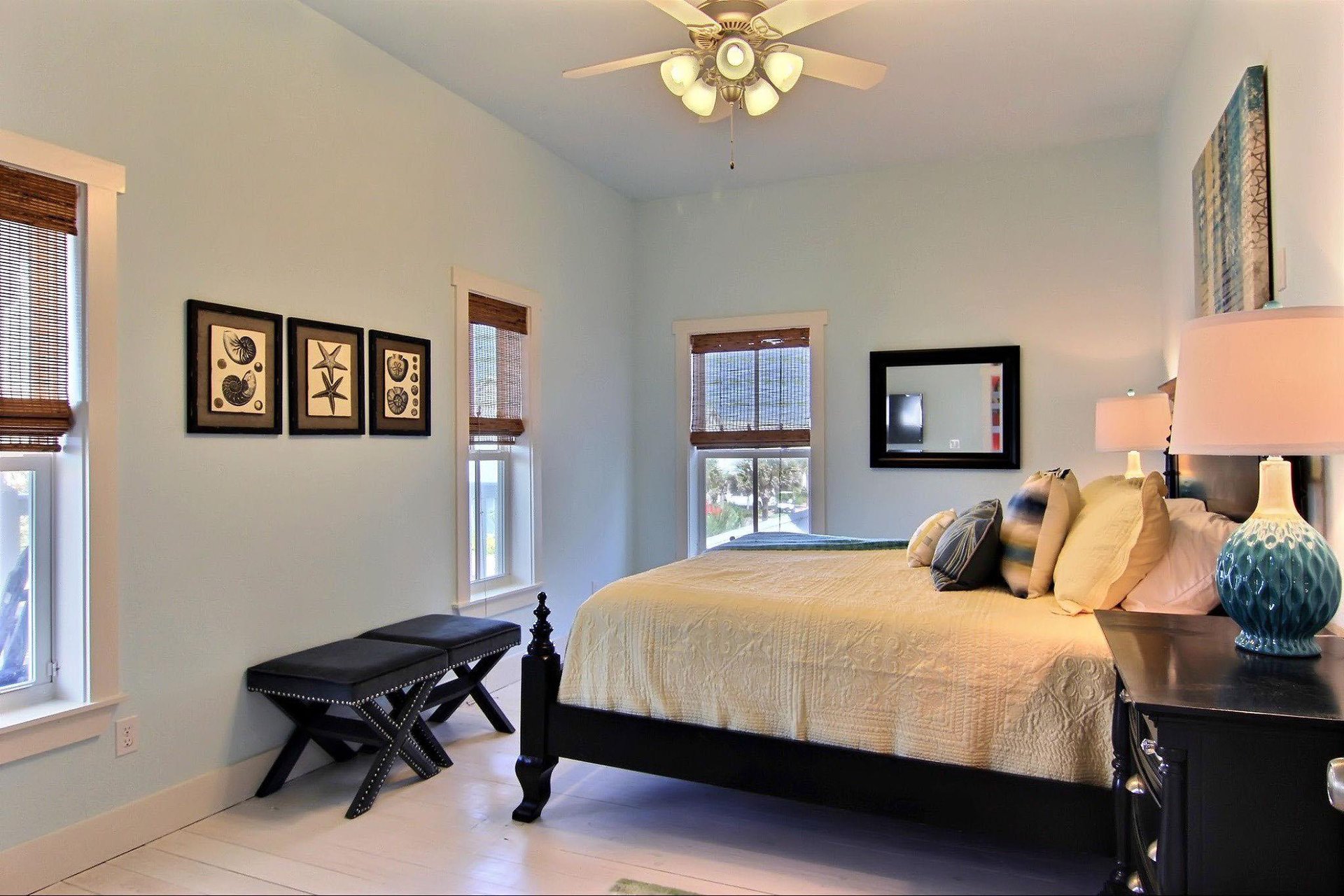 King Bedroom, 2nd Floor