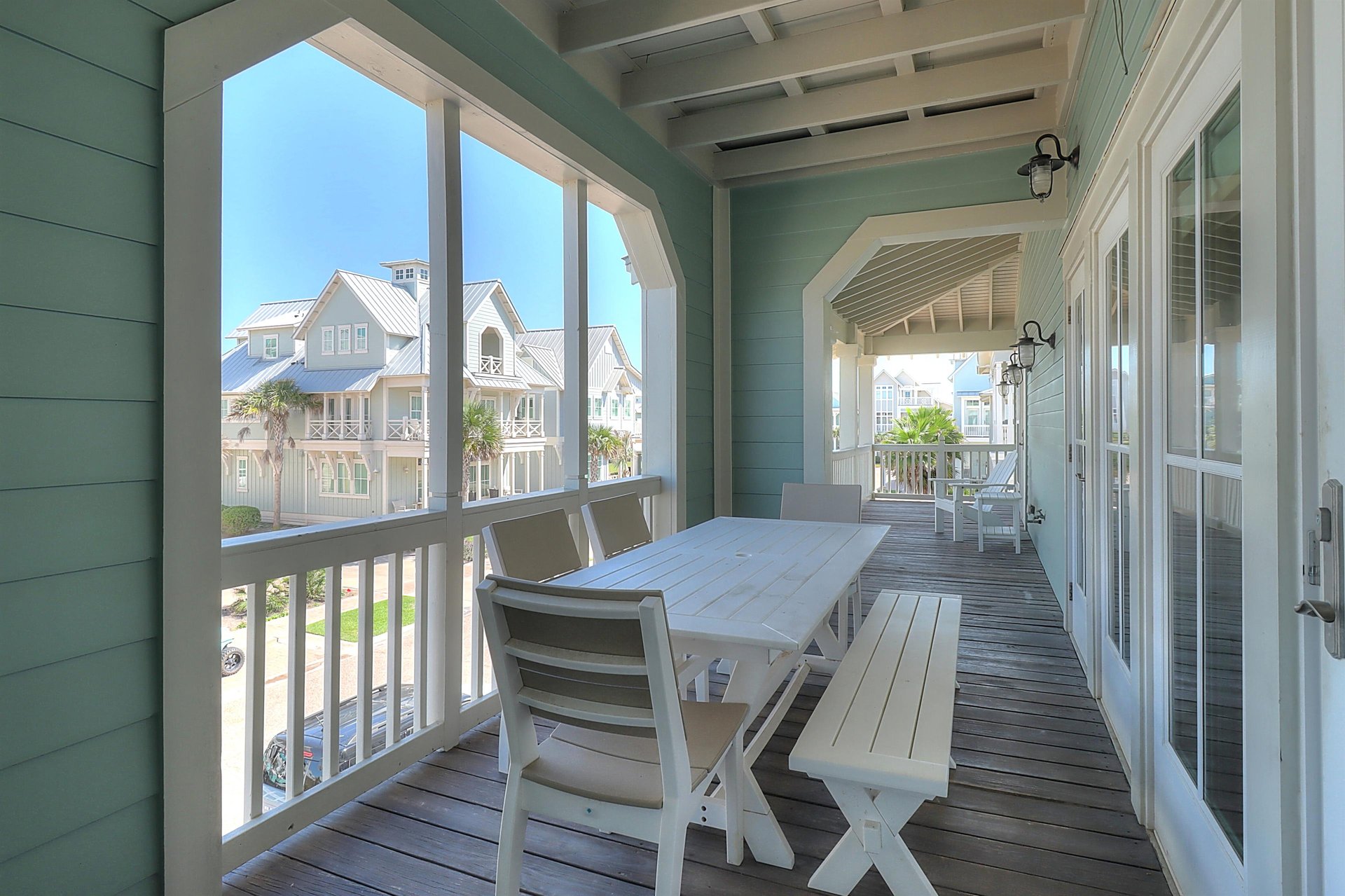 WrapAround Balcony off Dining Room, 2nd Floor