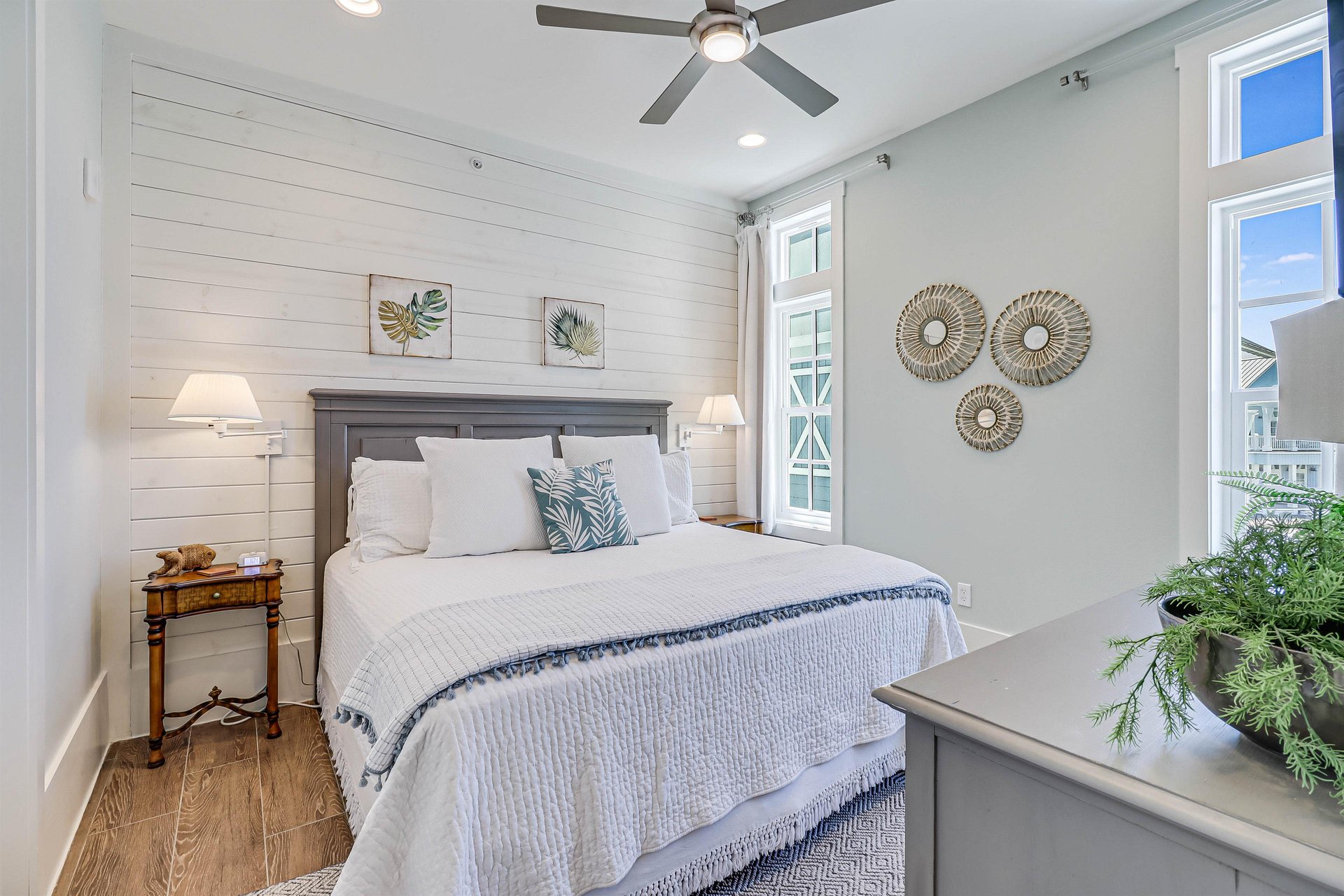 King Bedroom, 2nd floor