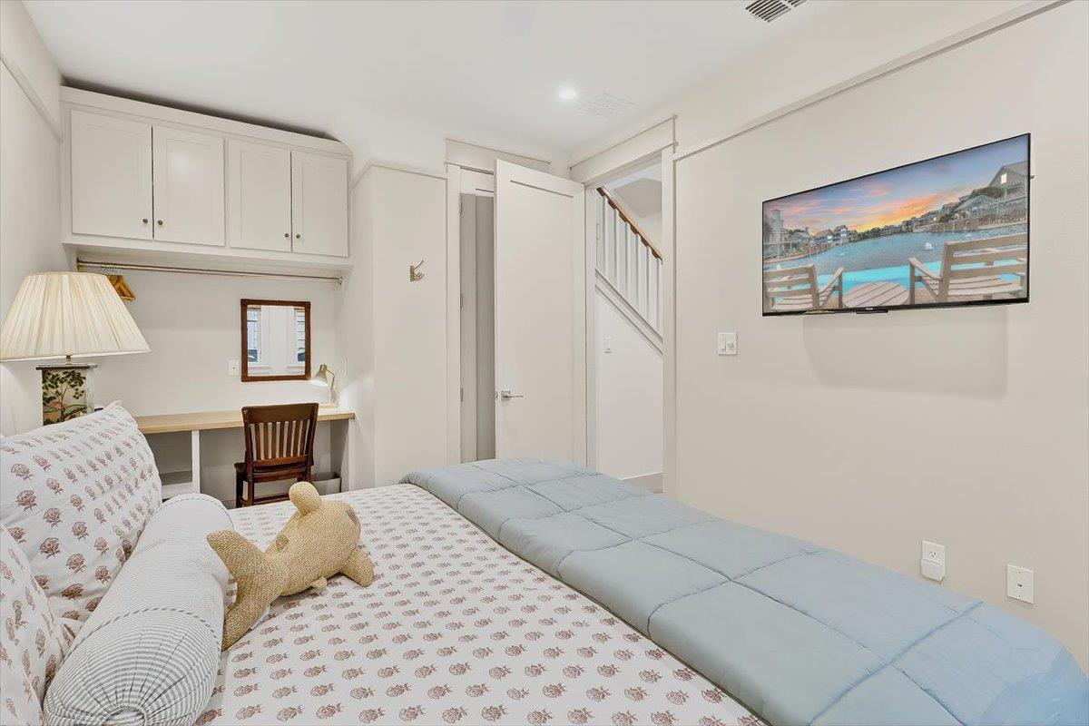 Primary King Bedroom, 1st Floor