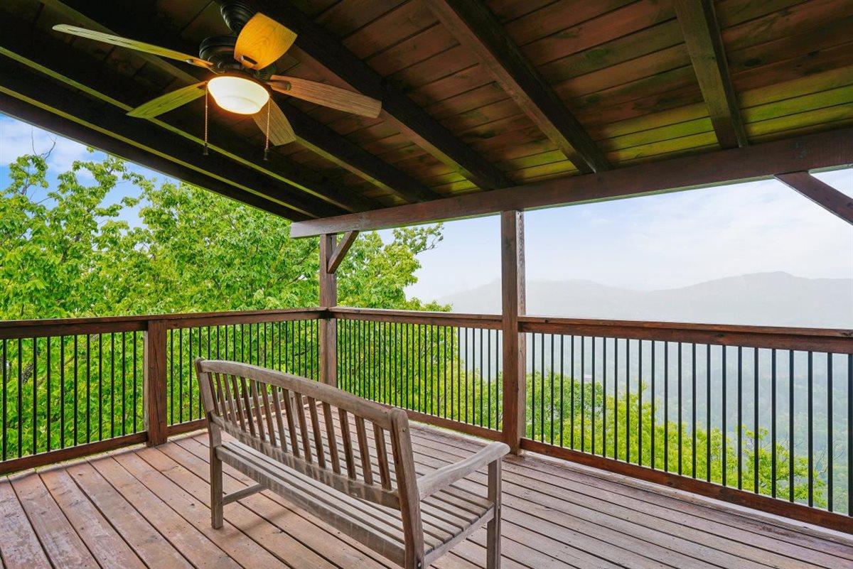 10Balcony