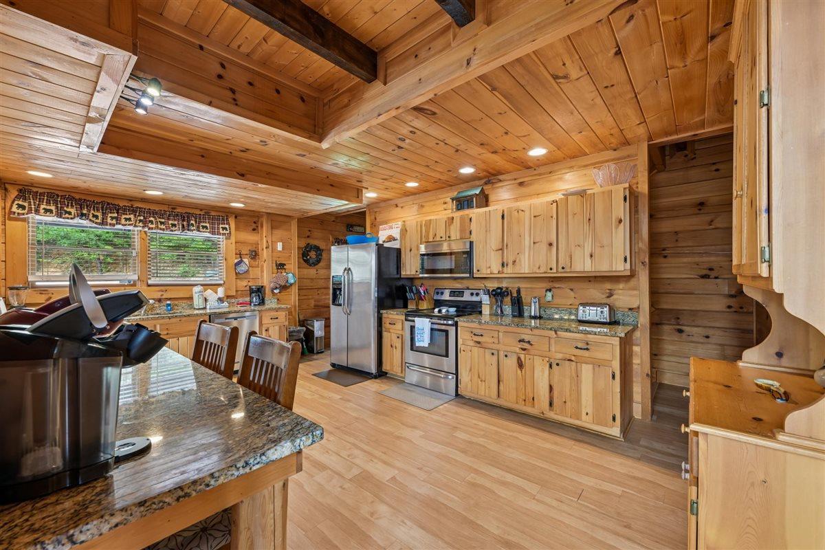 013Kitchen