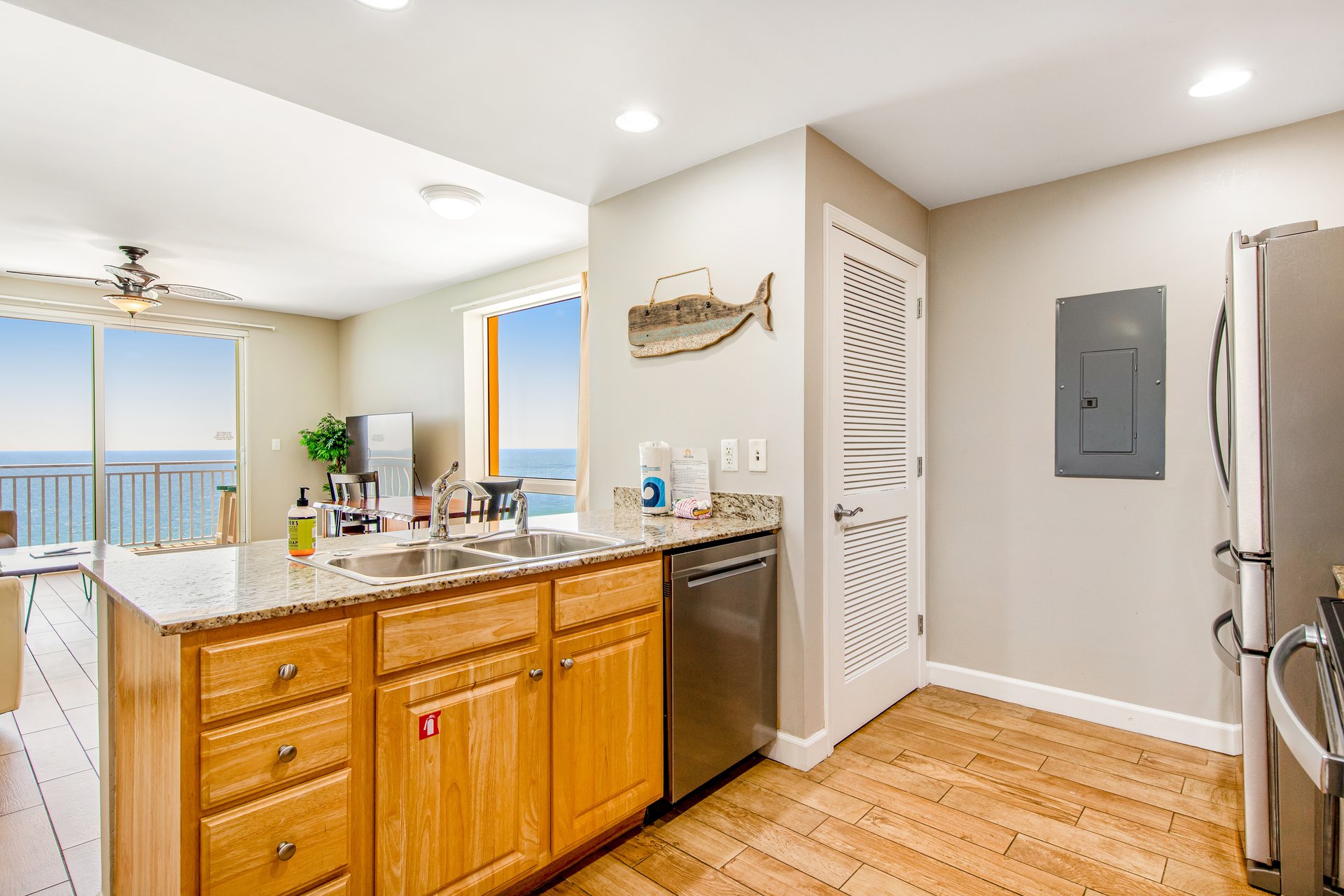 Splash Resort 1101W 13