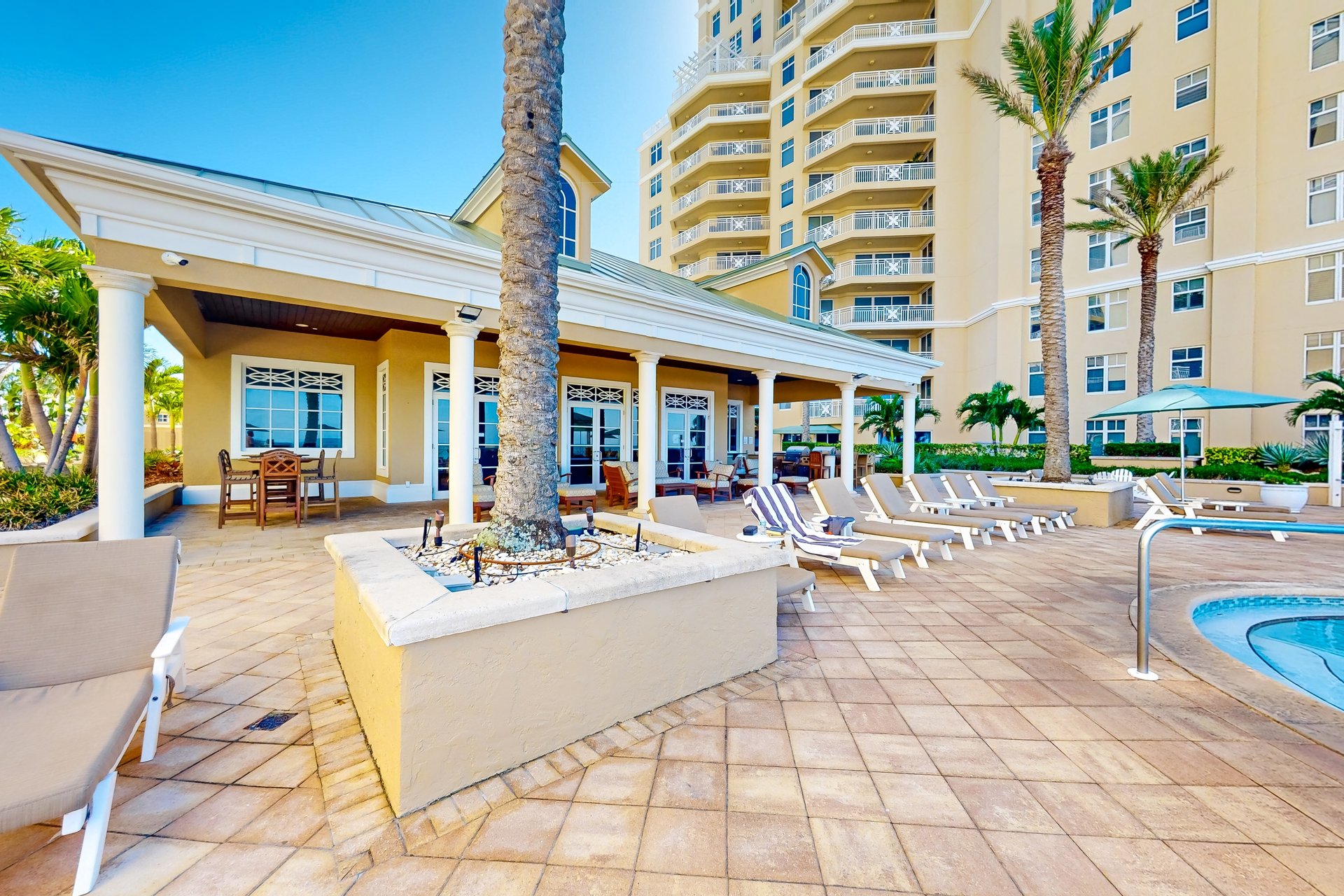 Mandalay Beach Club San Marco 403 35