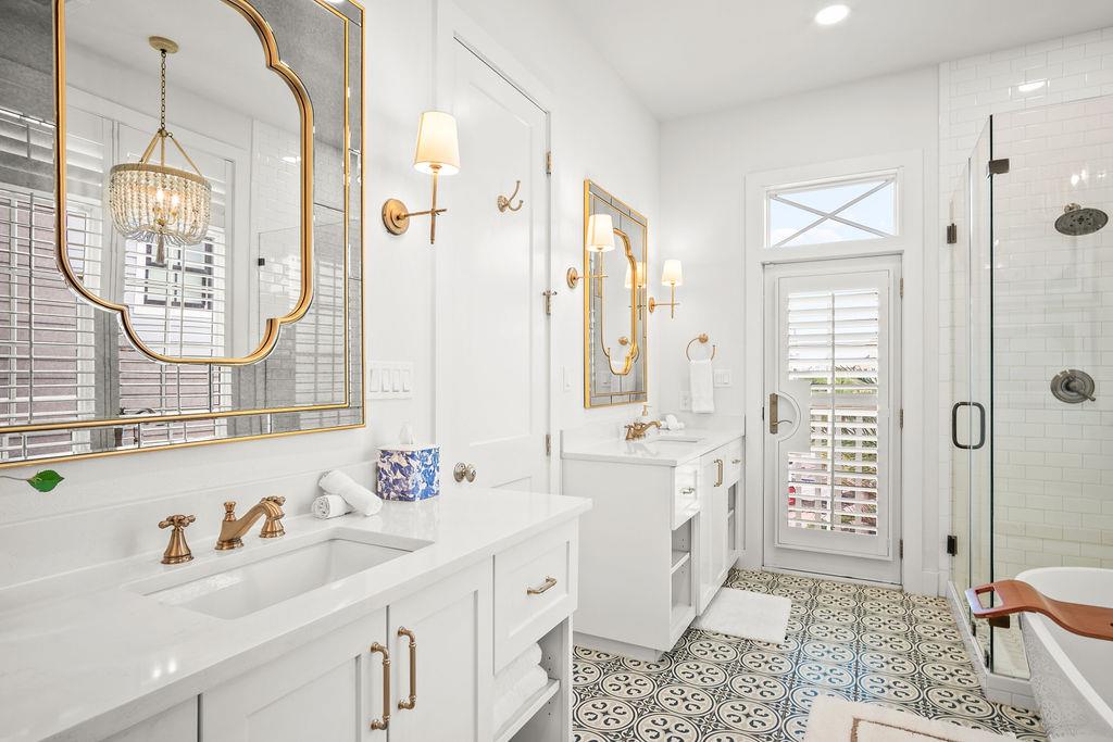 Primary King Bathroom, 2nd Floor