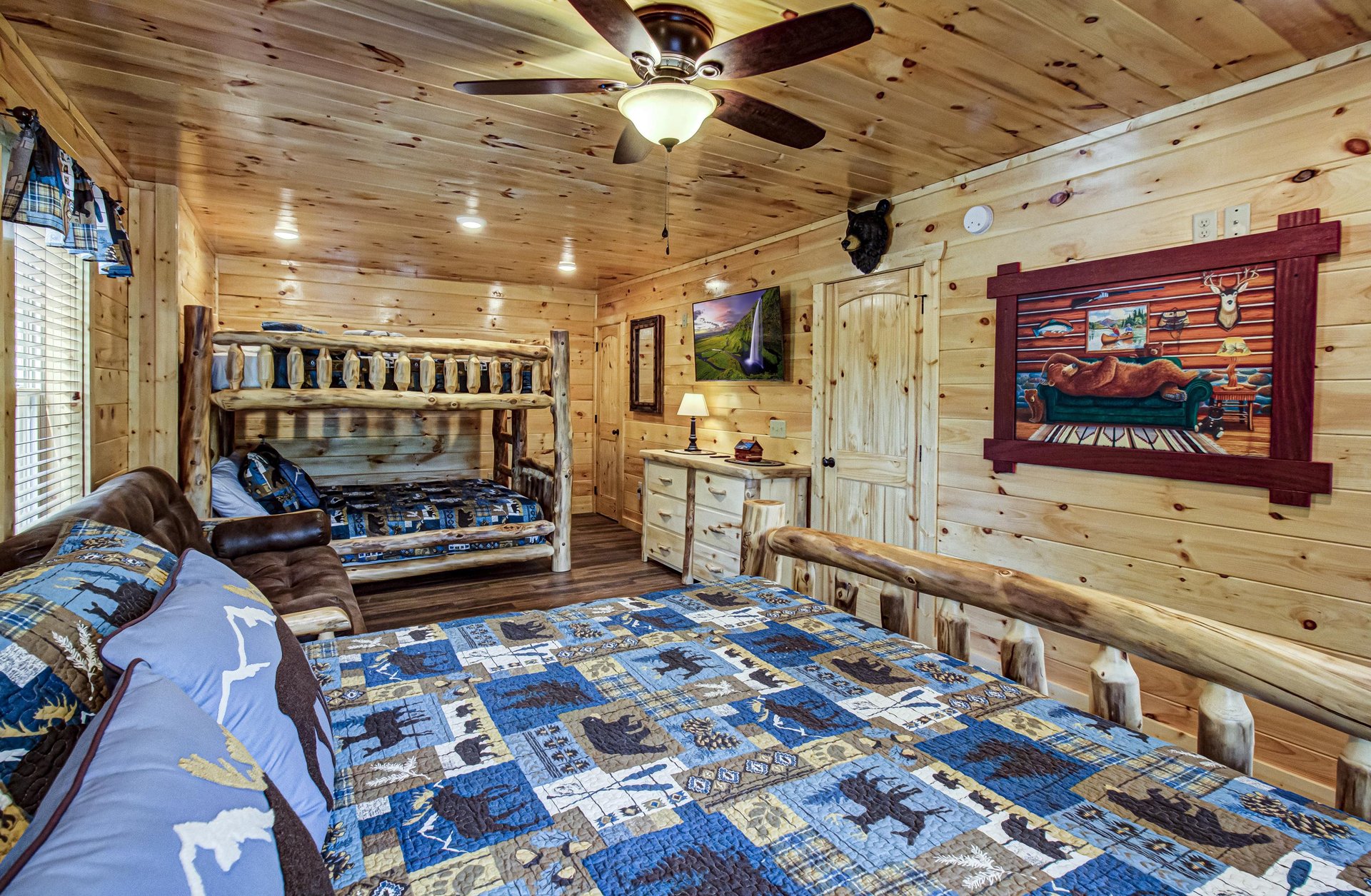 King Bed and Bunks
