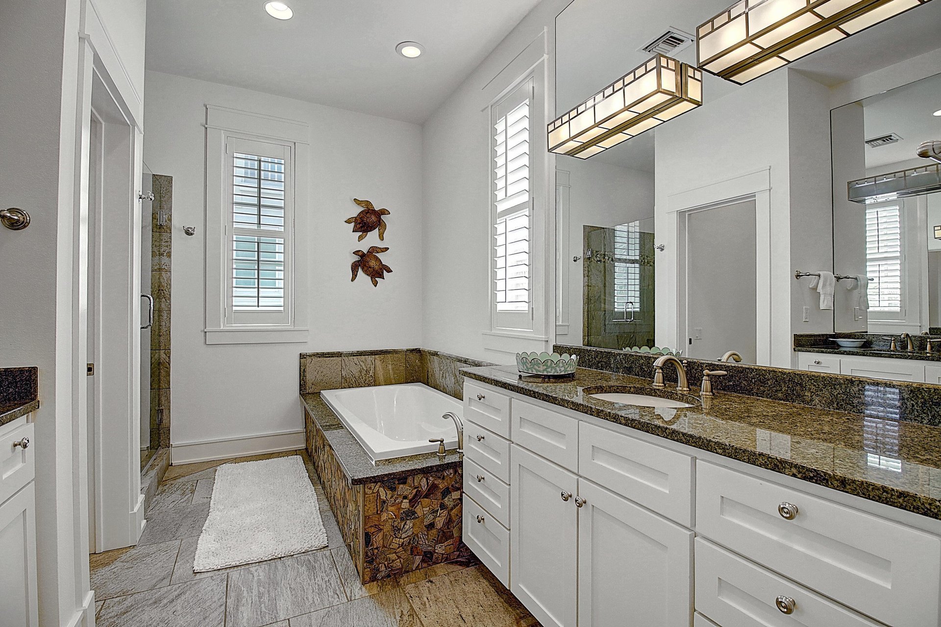 Primary King Bathroom, 2nd Floor