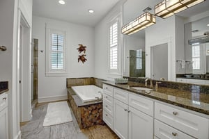 Primary King Bathroom, 2nd Floor