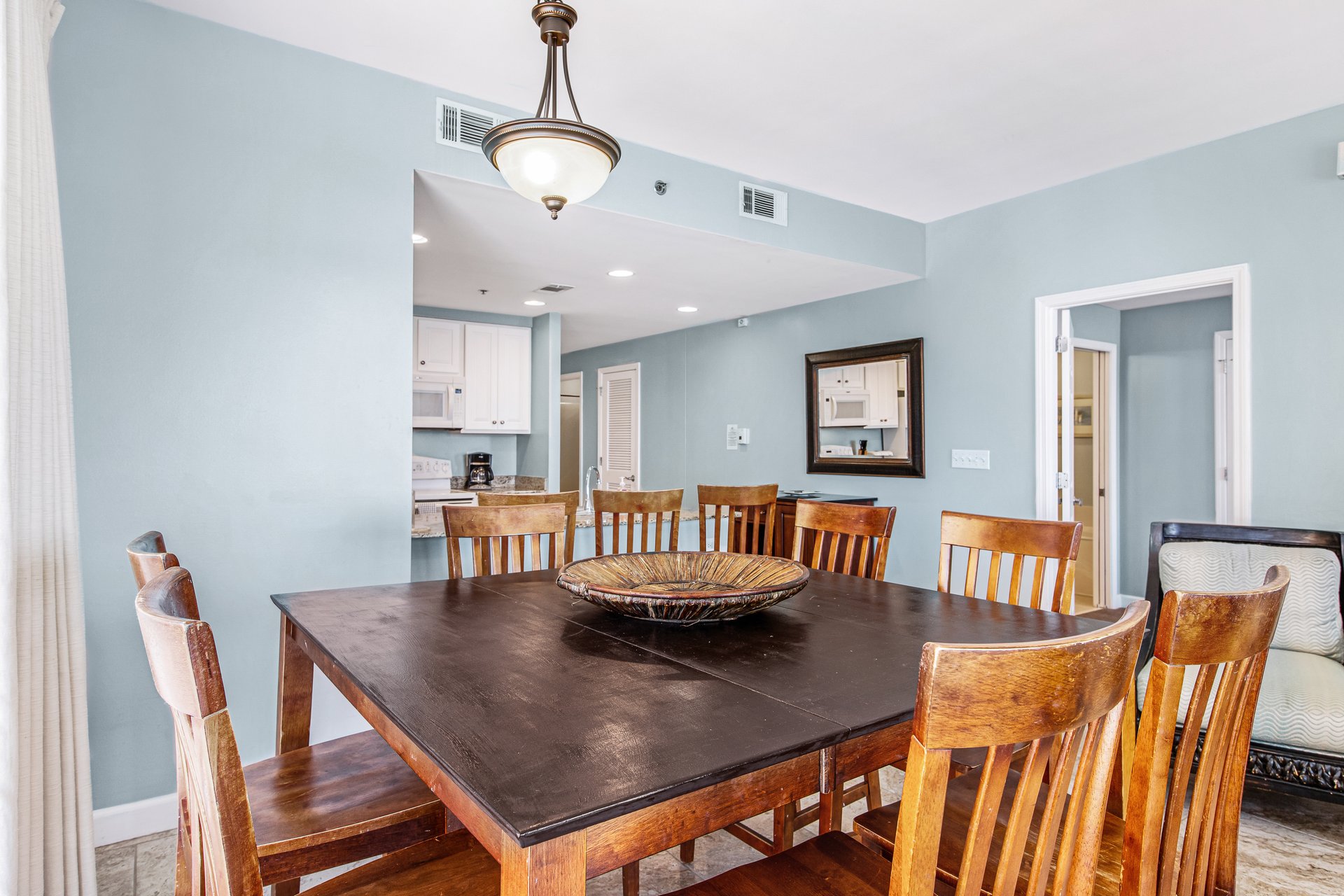 Splash Resort 701E 8