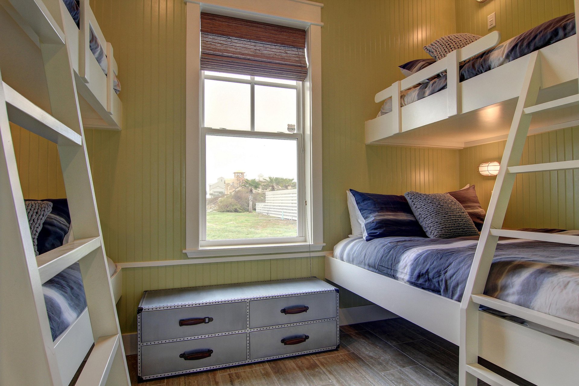 Left Bunk Room, 1st Floor