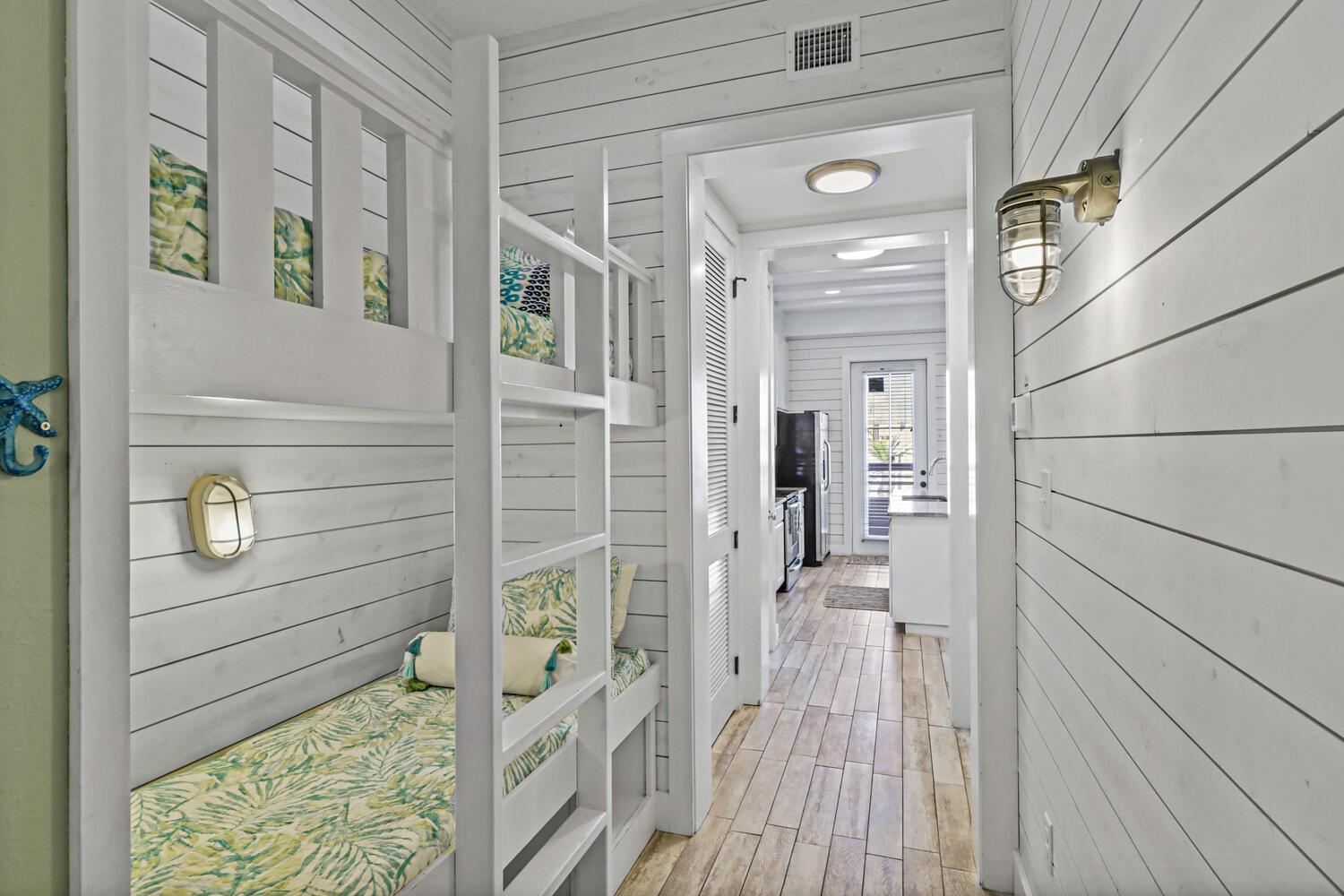 Hallway XS Twin Bunks and Closet