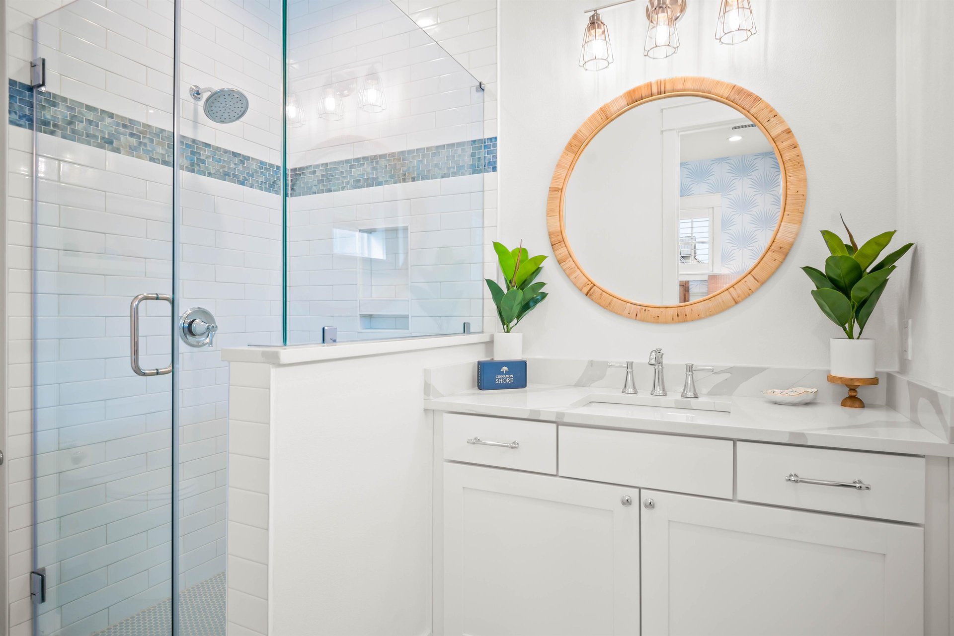 Primary King Bathroom, 2nd Floor