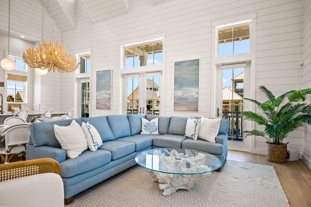 Main Living Area, 2nd Floor