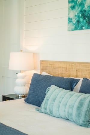 1st Floor King Master Suite