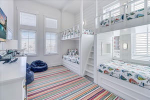 2nd Floor, Bunk Bedroom