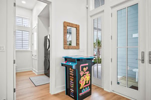 1st Floor, Living Room