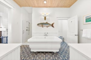 2nd Floor, Primary King Bathroom