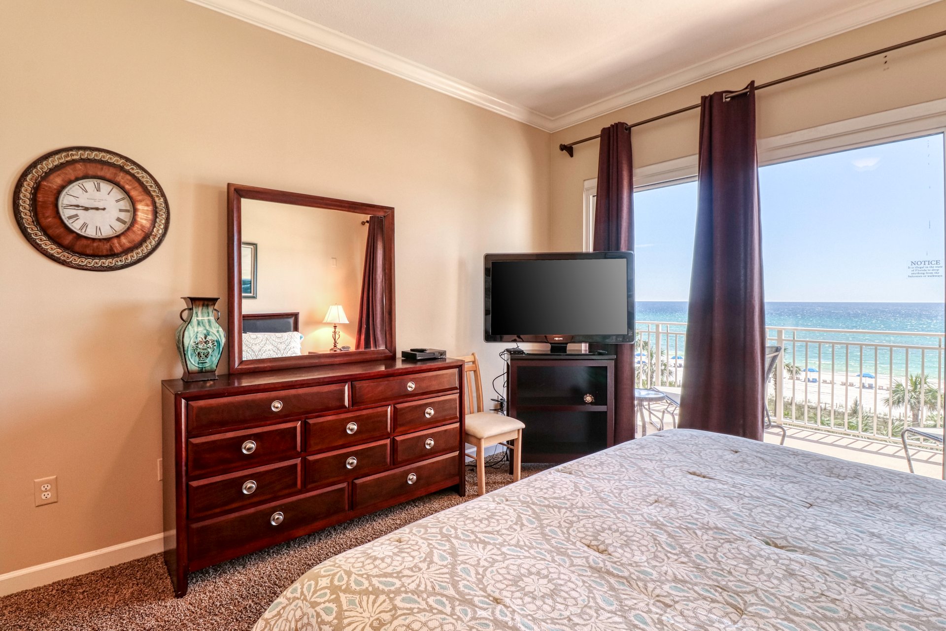 Sterling Beach 305 15