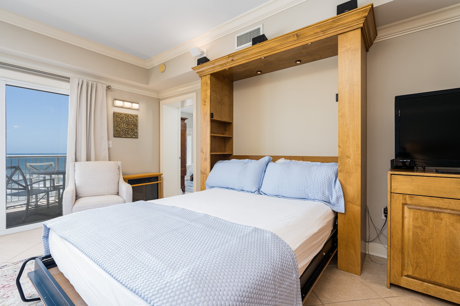 Escapes to the Shores 504 15