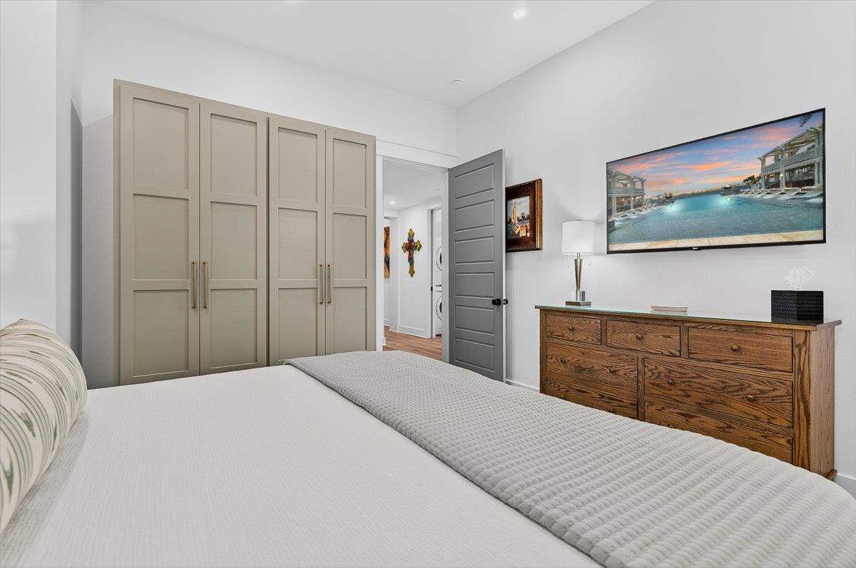 3rd King Bedroom, 2nd Floor