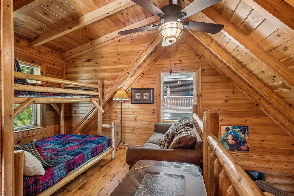 32Bedroom