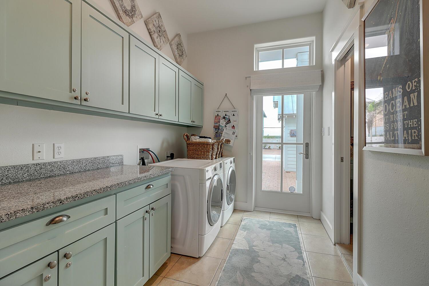 1st floor, Laundry Room