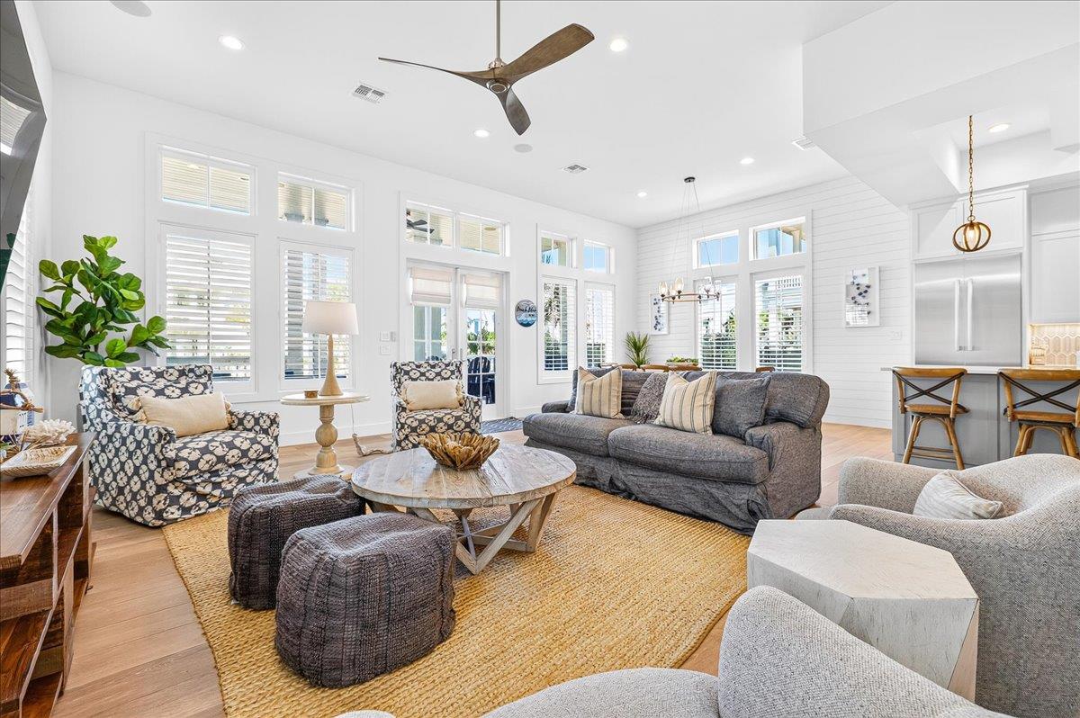 1st Floor, Main Living Room