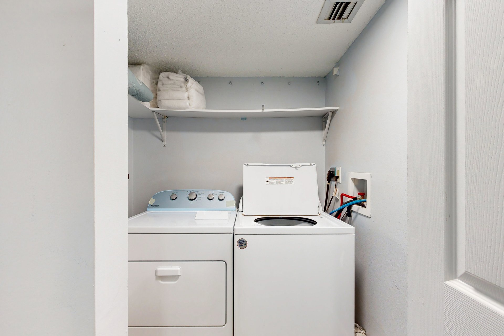 Shoreline Towers 3071 18