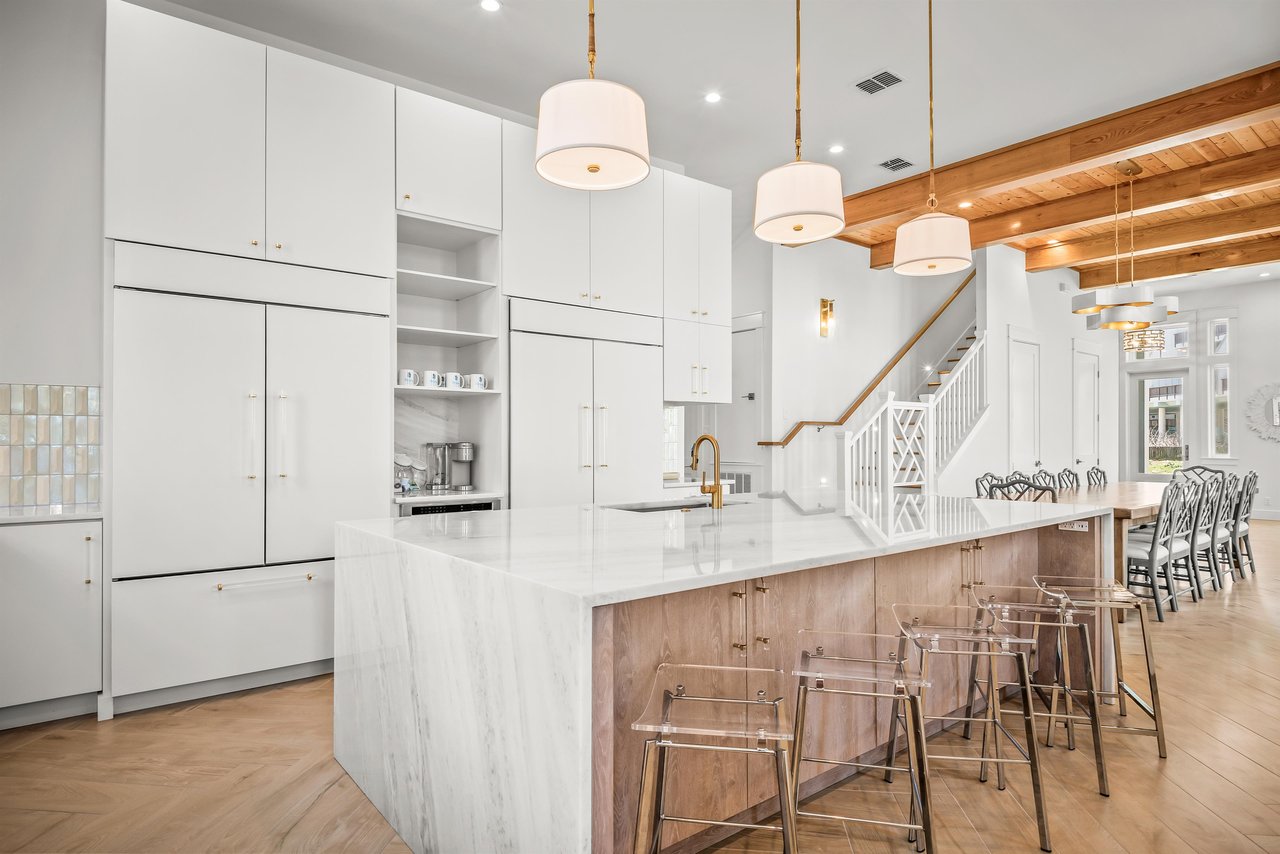 1st Floor, Kitchen