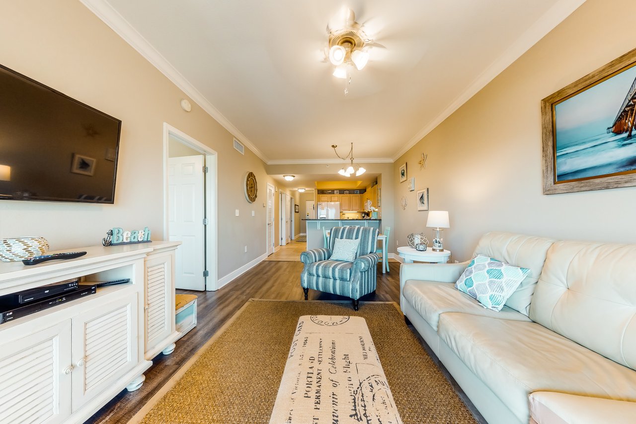 Crystal Tower 1004 5