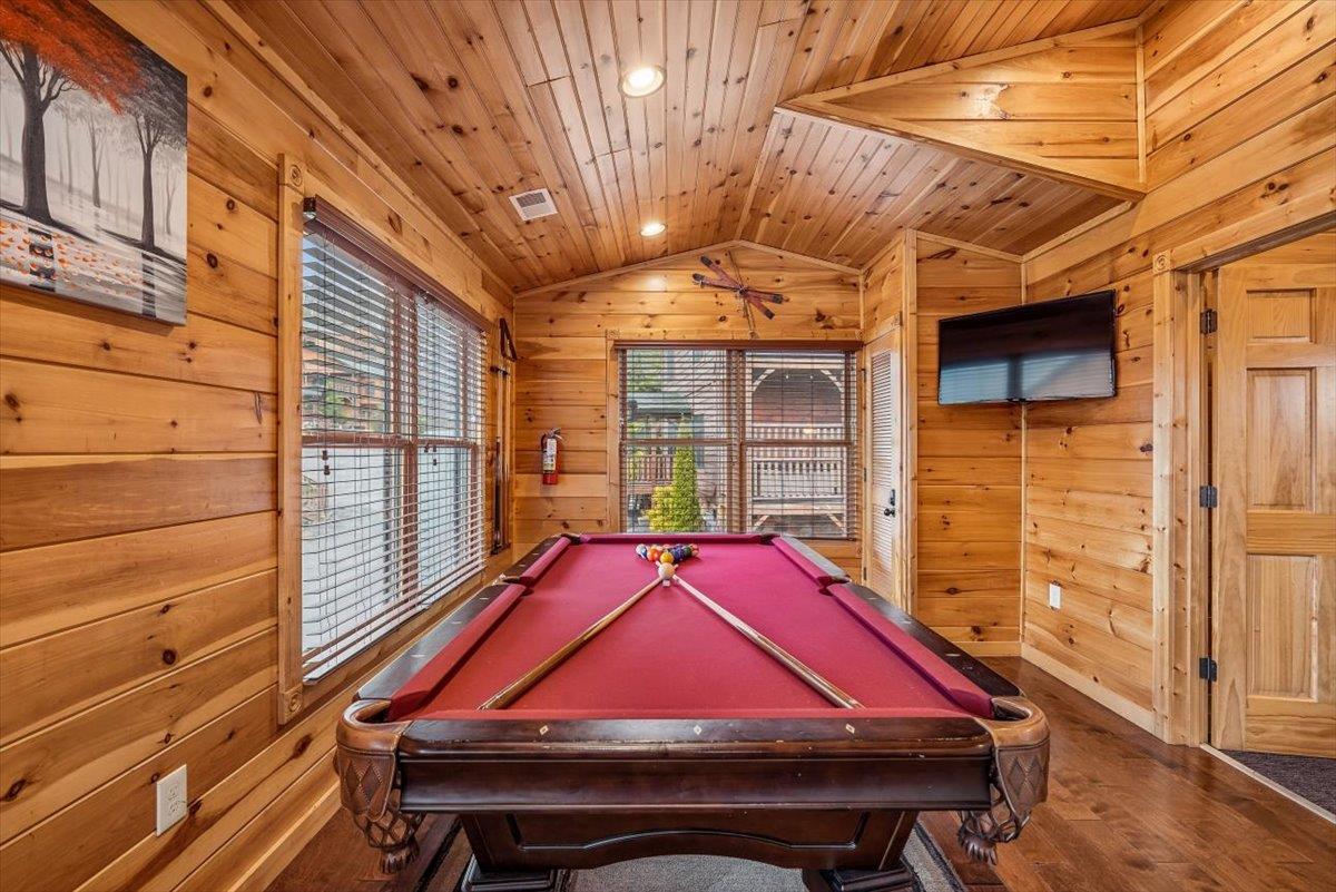 49Game Room