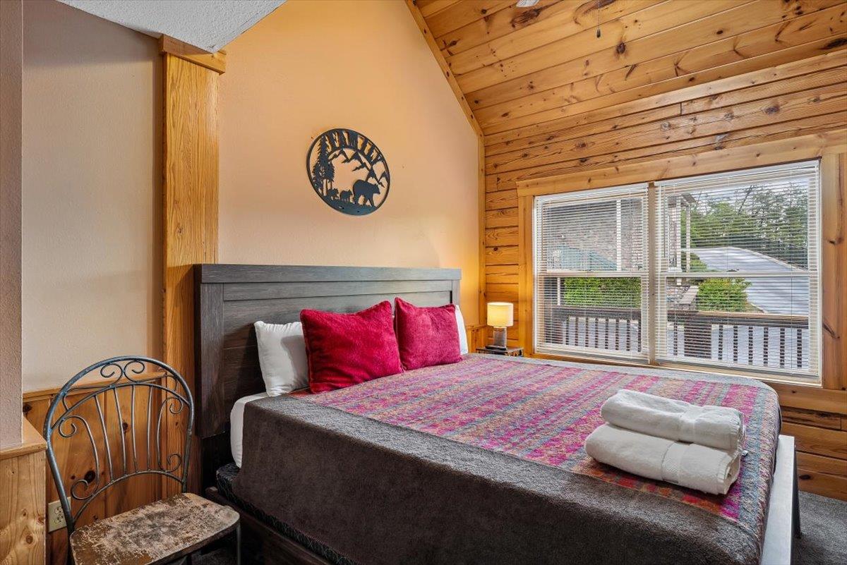 26Bedroom