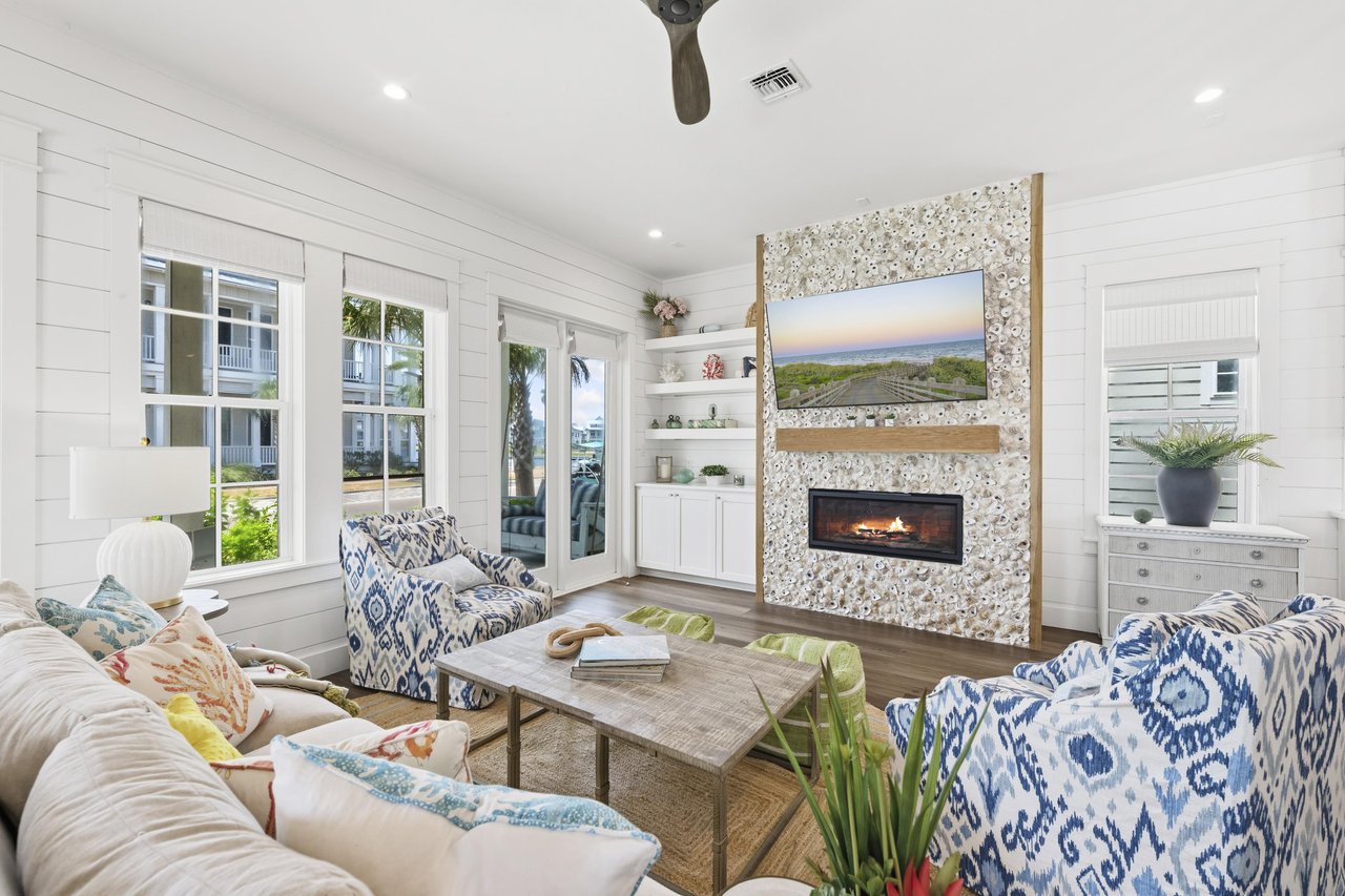 Living Room, 1st Floor