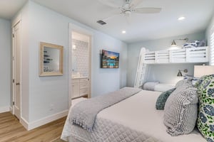 King Suite with Bunk Bed, 1st Floor