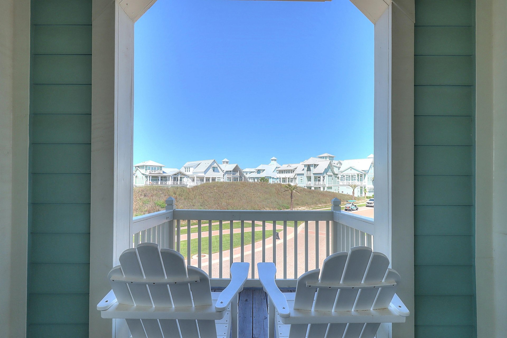 Corner Balcony, 2nd Floor