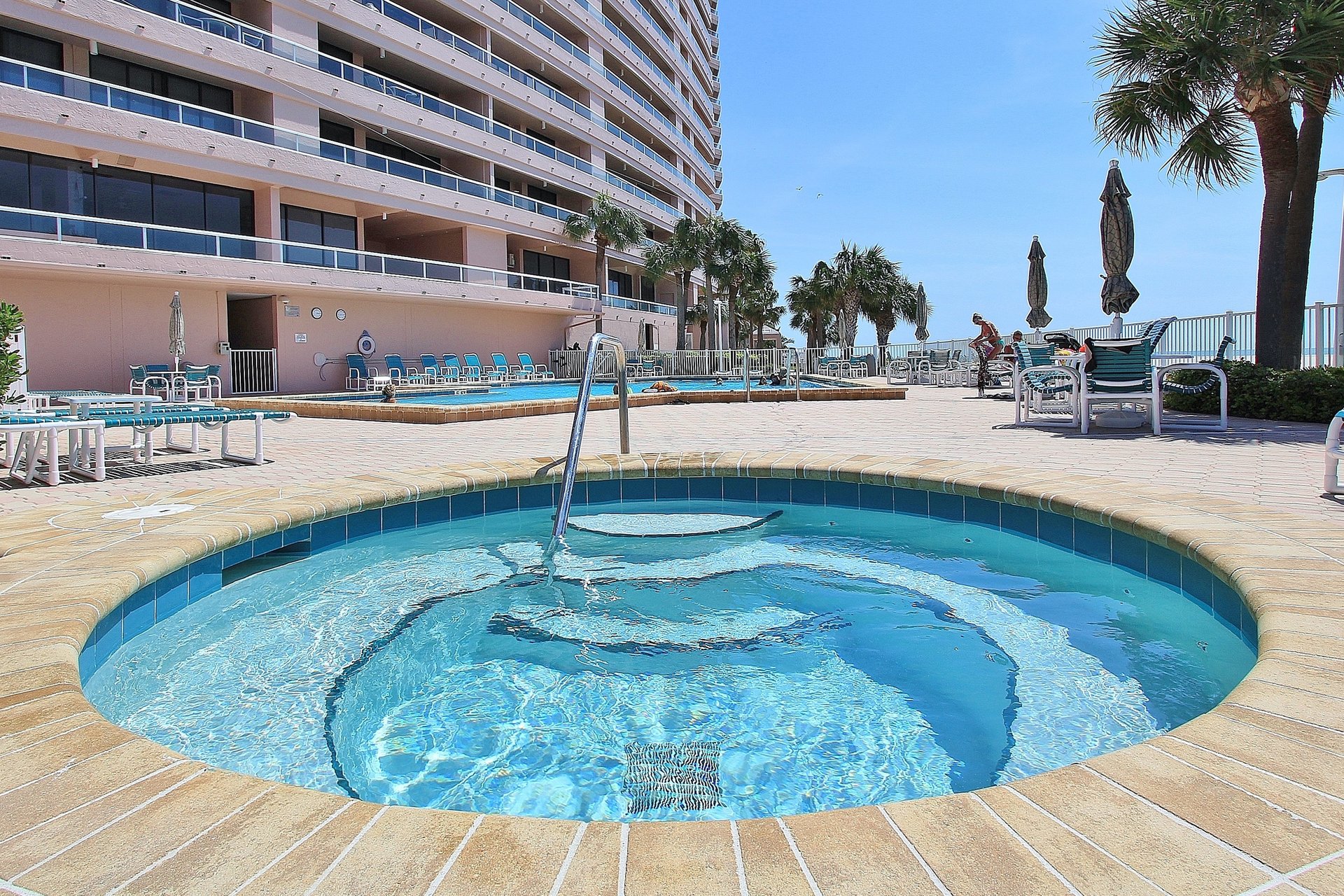 Crescent Beach Club I 16C 28