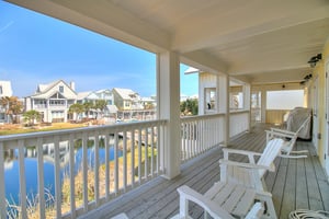 Lakeside Balcony, 2nd Floor