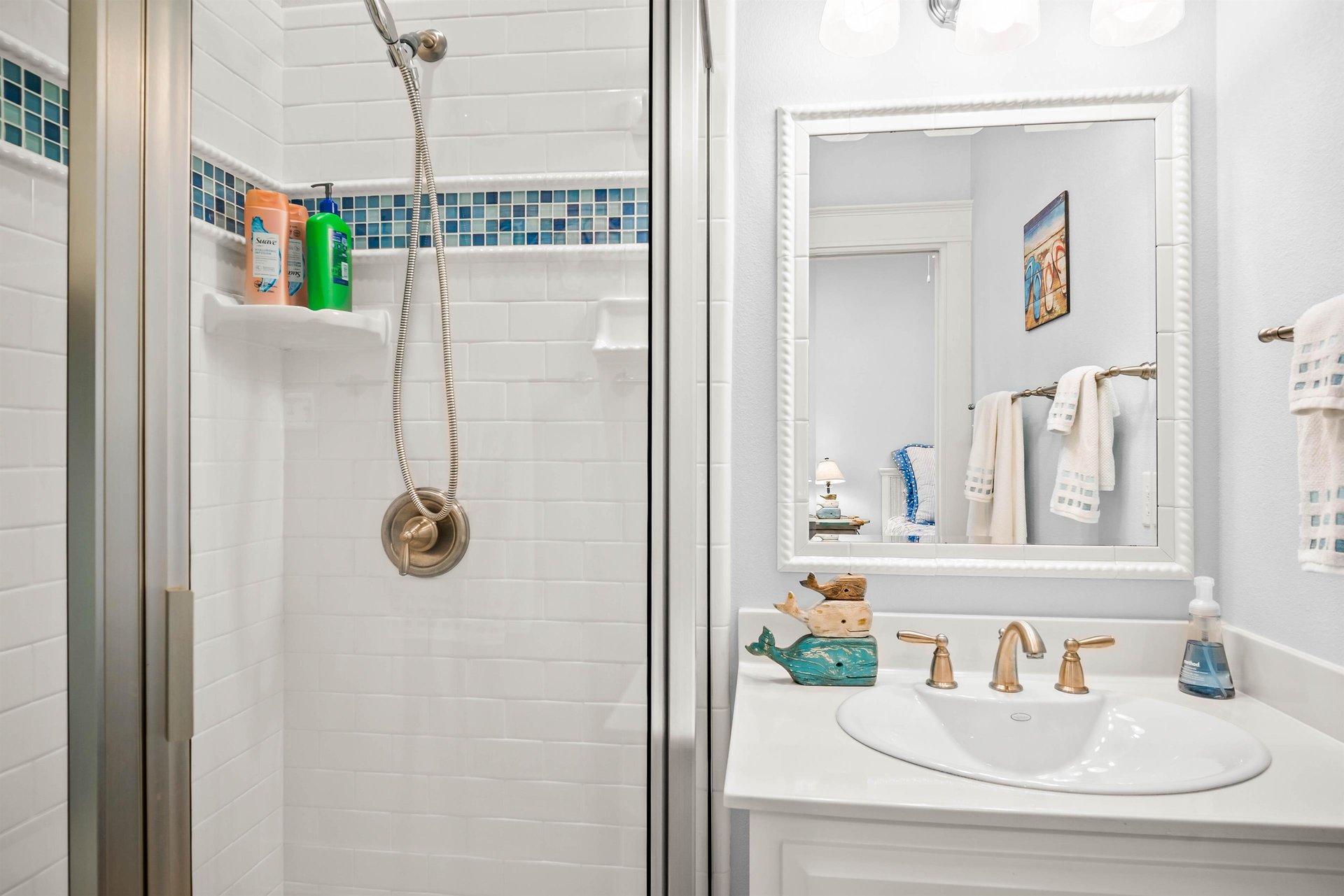 Double Twin Bathroom, 1st Floor