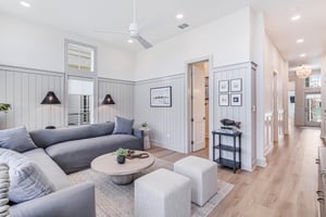 1st Floor, Living Room