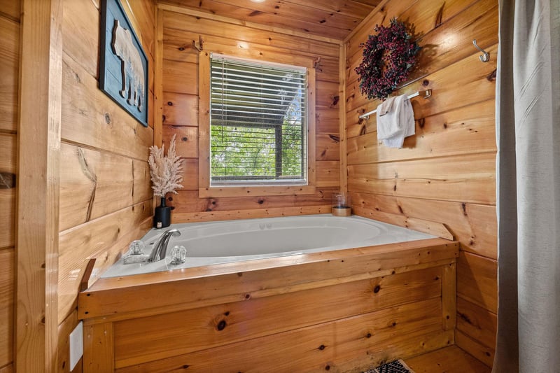 Jacuzzi Tub